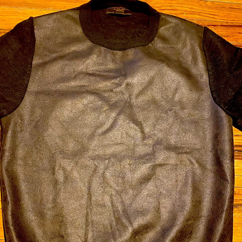 Zara sweatshirt with leather in the front